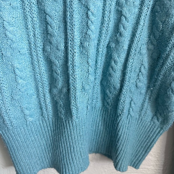 Blue Cowl Neck Sweater with Ruffled Shoulders Small cable knit - Picture 5 of 5